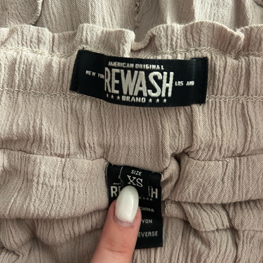 Rewash High Waist Tan Ruffle Shorts - Picture 3 of 3